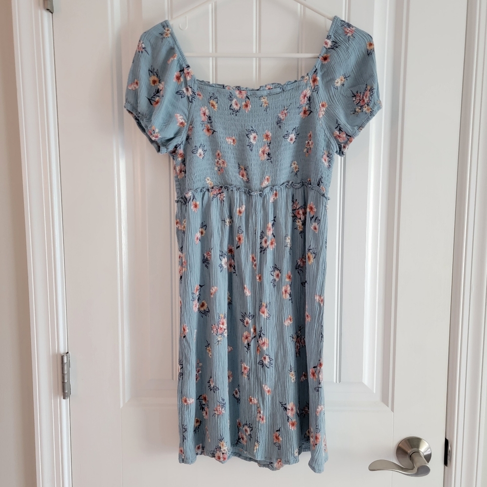 Women's floral mini dress